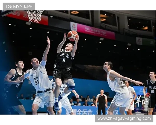 青春风暴CBA新秀与足球场上的激情碰撞 展现多元运动天赋与无限可能